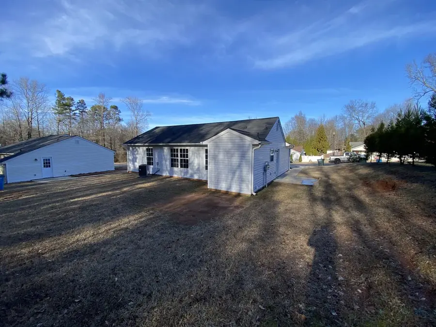 Tree-lined streets and homes in Grovetown and Columbia County, Georgia
